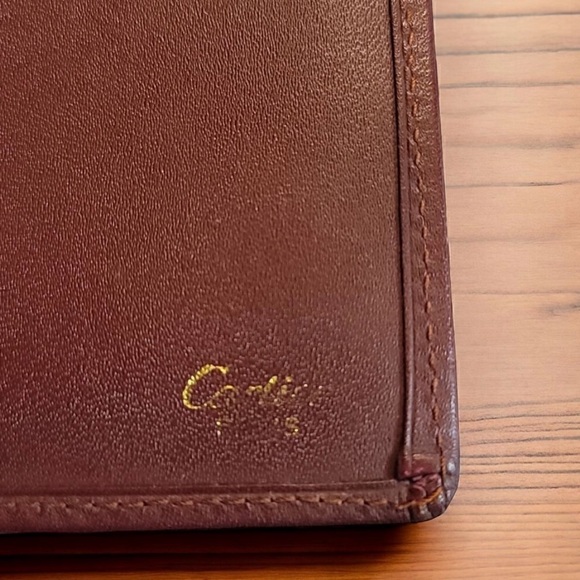 Vintage Cartier Bordeaux Bifold Long
Wallet in EUC - Picture 4 of 14